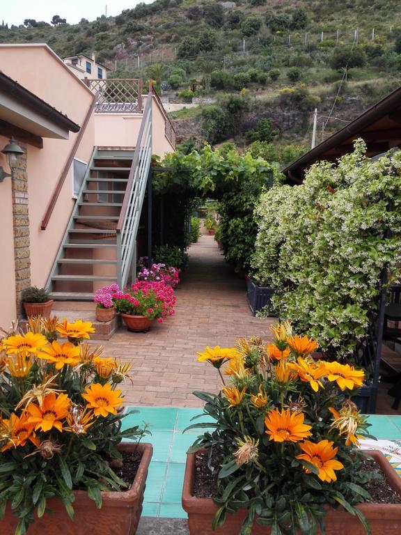 Hotel Acquasanta Terracina Habitación foto